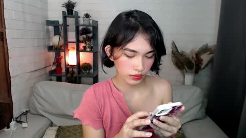 Snapshot of lady_jedyy chatting on December 19, 5:18 am online show from December 19, 5:18 am