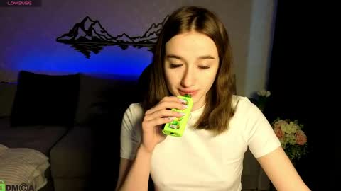 Snapshot of lady_luck18 chatting on May 14, 1:01 am Olivia online show from May 14, 1:01 am