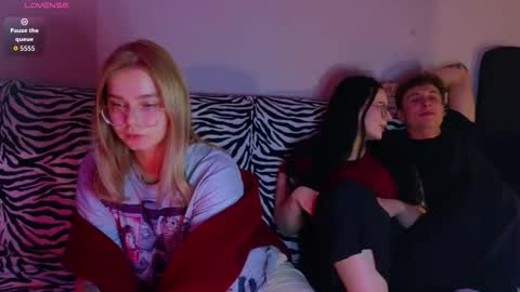 Snapshot of lady_lucky_love chatting on October 4, 4:27 pm KENDALL NATHANPVT IS OPEN online show from October 4, 4:27 pm
