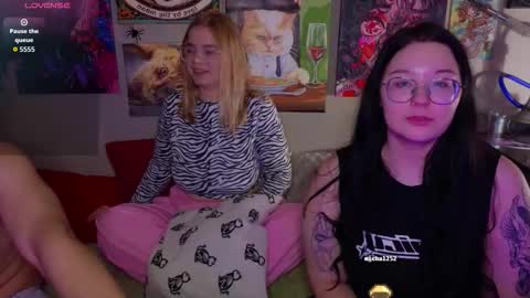 Snapshot of lady_lucky_love chatting on October 16, 5:36 pm KENDALL NATHANPVT IS OPEN online show from October 16, 5:36 pm