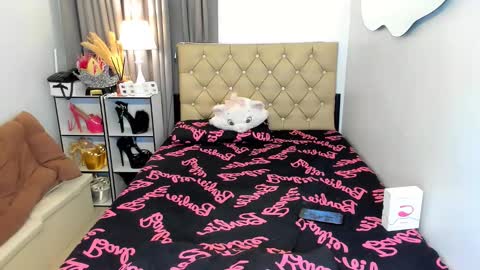 lady_moriseth online show from January 20, 7:58 am