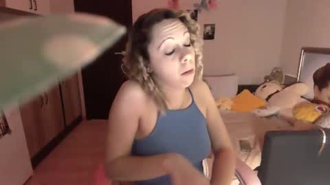 lady_smile69 online show from December 13, 6:16 pm
