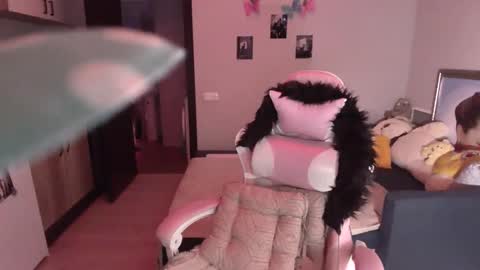 lady_smile69 online show from December 14, 2:45 am