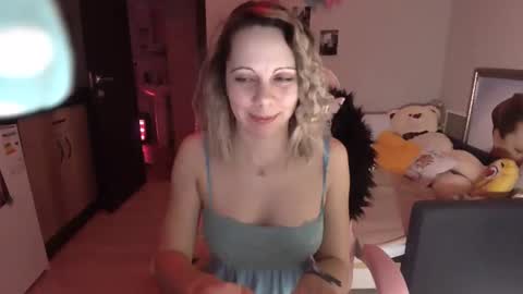 lady_smile69 online show from December 15, 12:40 am