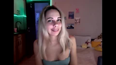 lady_smile69 online show from September 13, 5:35 pm
