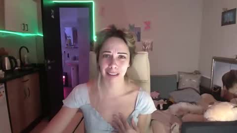 lady_smile69 online show from November 15, 3:26 am