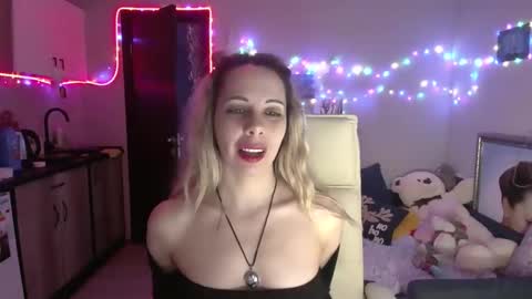 lady_smile69 online show from January 7, 4:31 pm