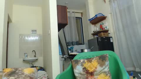 Snapshot of lady_twerky chatting on October 31, 1:50 am Maya online show from October 31, 1:50 am