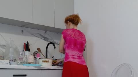 Sima Ladybigsmile online show from February 1, 8:24 am