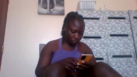 lindah32 online show from January 20, 10:29 am