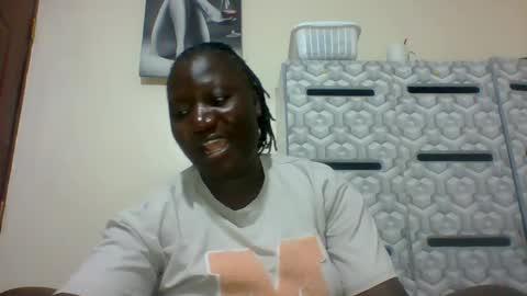 lindah32 online show from January 22, 9:43 pm