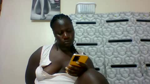 lindah32 online show from January 28, 1:18 am