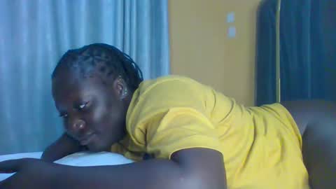 lindah32 online show from October 7, 12:52 am