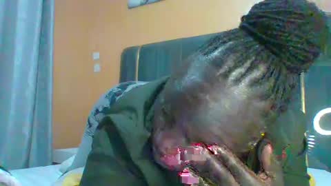 lindah32 online show from July 17, 10:58 pm