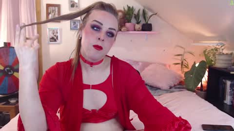 Snapshot of ladyboyhomemaker chatting on January 24, 2:28 am ladyboyhomemaker online show from January 24, 2:28 am