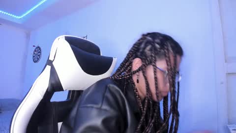  Lady  online show from February 7, 3:01 am