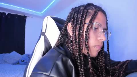  Lady  online show from February 7, 6:03 am