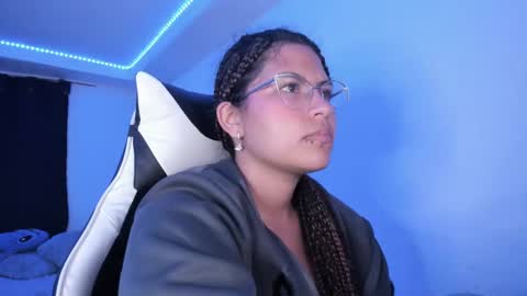  Lady  online show from February 13, 3:07 am