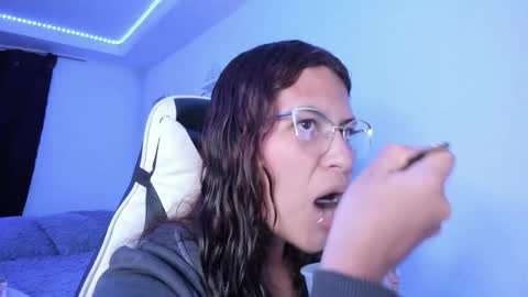  Lady  online show from September 30, 2:38 am