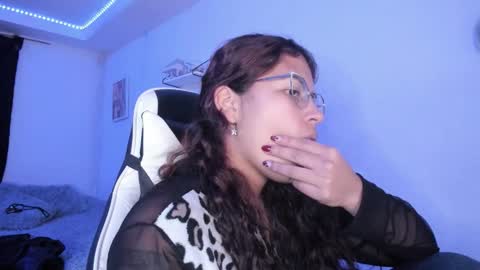  Lady  online show from November 2, 3:53 am