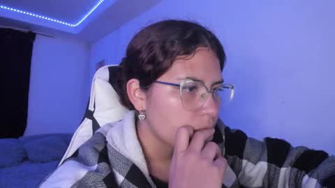  Lady  online show from November 9, 2:10 am