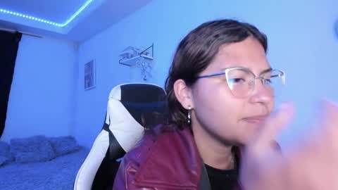  Lady  online show from December 17, 3:56 am