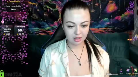 Snapshot of ladydrammer chatting on May 11, 6:49 pm LadyDrummer online show from May 11, 6:49 pm