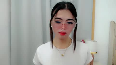 Snapshot of ladyfucker_ chatting on October 2, 11:23 pm ladyfucker_ online show from October 2, 11:23 pm