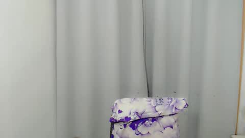 Snapshot of ladyfucker_ chatting on October 12, 8:08 pm ladyfucker_ online show from October 12, 8:08 pm