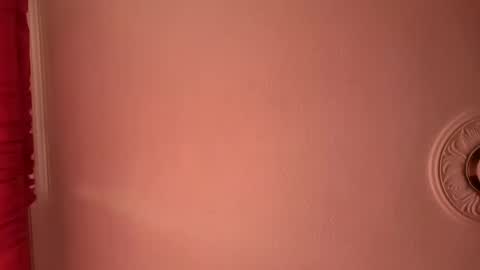 Snapshot of ladygarciaa chatting on October 15, 3:12 pm ladygarciaa online show from October 15, 3:12 pm