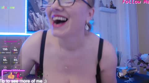 Snapshot of ladyjeen chatting on January 20, 7:46 pm  Lady Jeen    Back on Sunday 8th of December online show from January 20, 7:46 pm