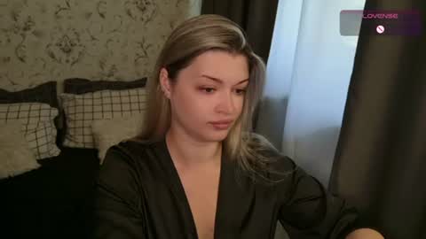 ladylancaster online show from June 13, 5:38 am