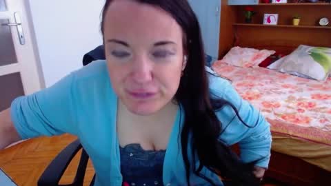 Snapshot of ladylhoty chatting on June 18, 12:20 pm LadyLHoty online show from June 18, 12:20 pm