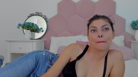 Snapshot of ladyliia chatting on January 8, 8:16 am Lia online show from January 8, 8:16 am