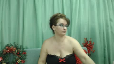 Nicole.... online show from December 23, 1:24 pm