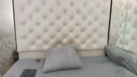 Snapshot of ladymiax chatting on July 20, 3:54 am LadyMiaX online show from July 20, 3:54 am