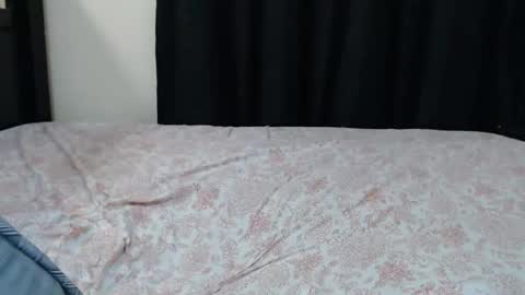 ladyqeeen online show from May 15, 11:56 pm