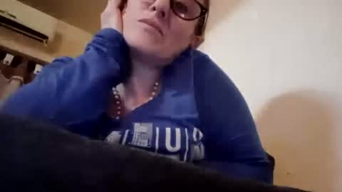 ladyro15 online show from August 3, 4:33 am