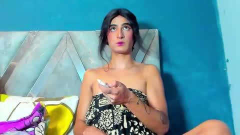 Camila y Ashley online show from February 15, 9:00 pm