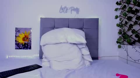 Snapshot of ladysexy_hot19 chatting on September 26, 8:13 pm Ladysexy hot19 online show from September 26, 8:13 pm