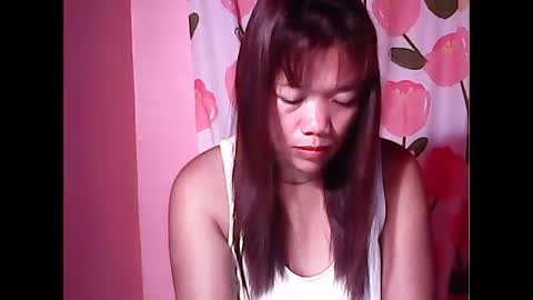 Snapshot of ladysweet4u69 chatting on May 28, 7:55 pm ladysweet4u69 online show from May 28, 7:55 pm