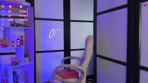 Lady  online show from January 17, 5:11 am