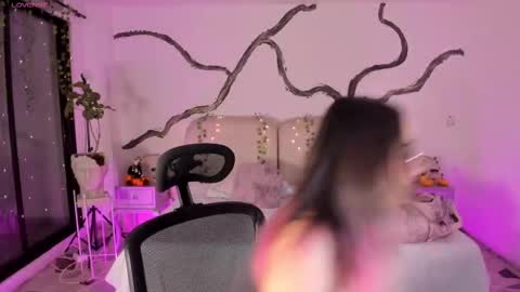 Lady  online show from October 26, 4:51 am