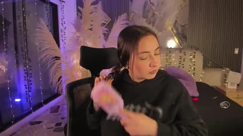 Lady  online show from February 25, 4:33 am