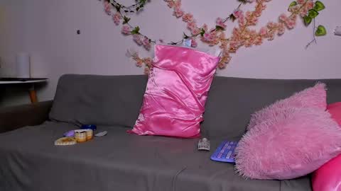 Snapshot of ladytrep chatting on April 16, 7:58 pm LadyTrep online show from April 16, 7:58 pm