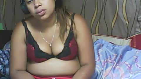 Snapshot of ladyxsnakes chatting on January 7, 7:59 pm LadyXSnakes online show from January 7, 7:59 pm