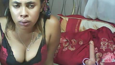 Snapshot of ladyxsnakes chatting on January 17, 5:08 pm LadyXSnakes online show from January 17, 5:08 pm