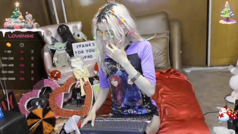 Skinnygirl online show from December 20, 4:20 am