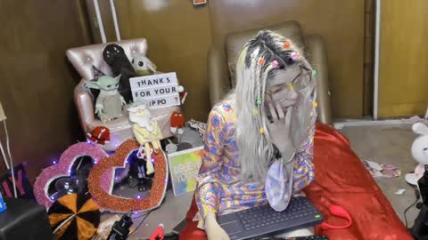 Skinnygirl online show from December 28, 12:47 am