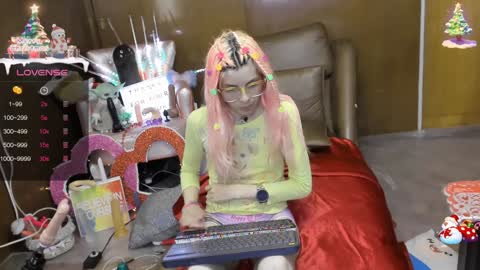 Skinnygirl online show from February 3, 11:05 pm